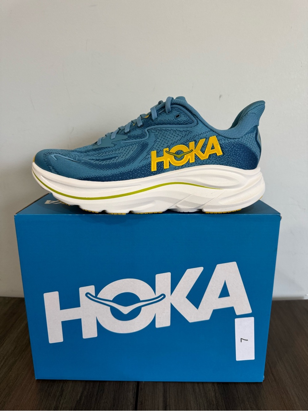HOKA M CLIFTON 10 ALF MEN RUNNING SHOES